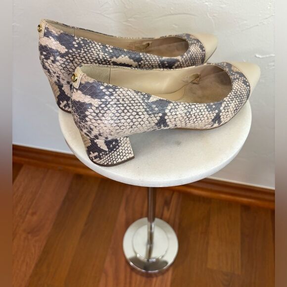 COLE HAAN Women's Block Heel Pump Dress Shoe Snakeskin Leather Almond Toe Sz 7.5 - Picture 11 of 16